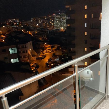 Ray Luxury Apartment Close To Presidential Palace Bukarest Eksteriør billede