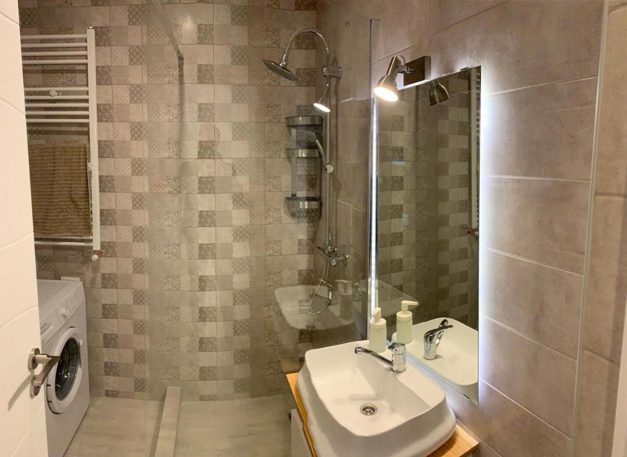 Ray Luxury Apartment Close To Presidential Palace Bukarest Eksteriør billede